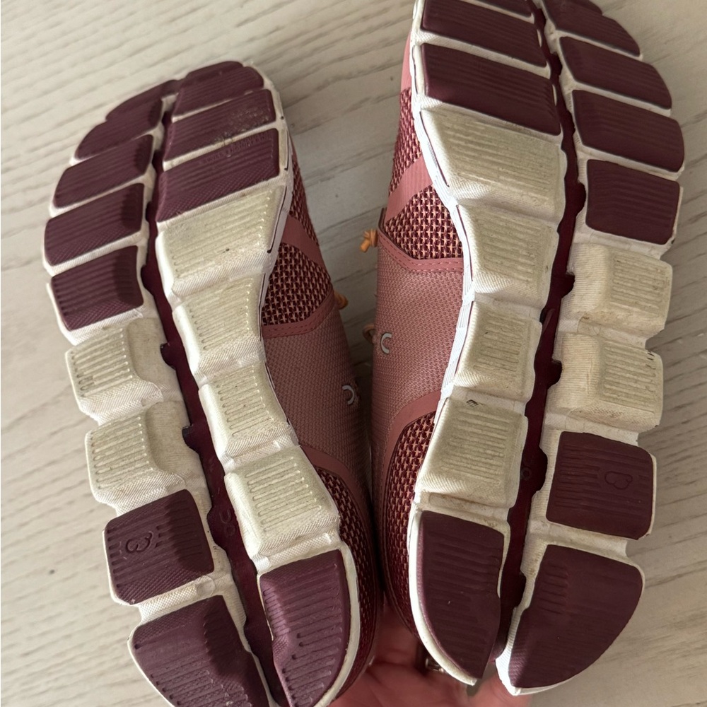 On Running Women's Mauve Pink and Peach Athletic Sneakers - Picture 4 of 8
